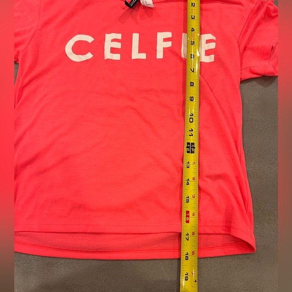 Celfie t-shirt 👕, Divided by H&M. Size XS - Picture 5 of 6